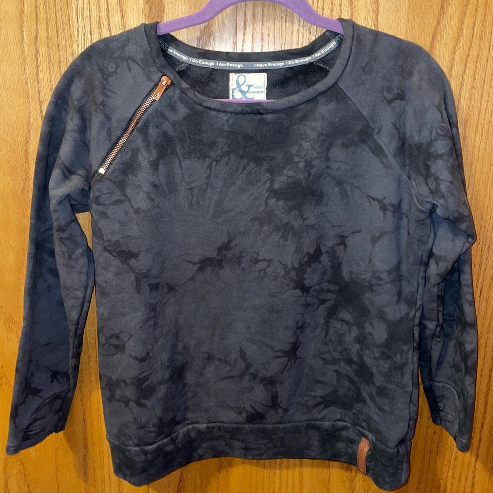 Black and gray tie-dye crewneck from Ampersand Ave with rose gold zipper detail.